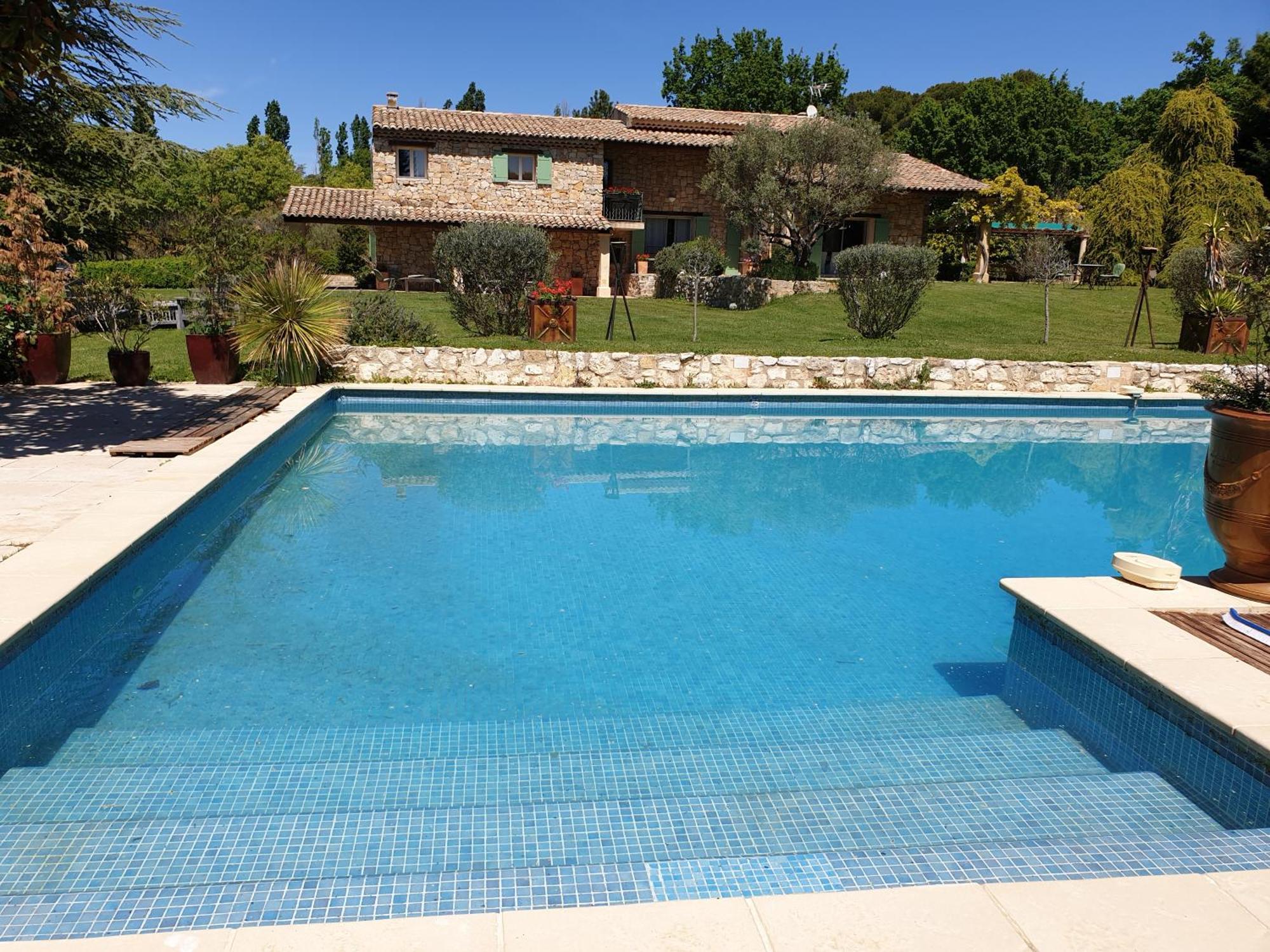 Gite Au Coeur De La Provence & Spa Saint-Cannat Exterior foto